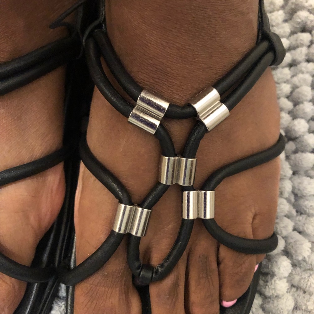 ANDIAMO GLADIATOR STYLE SANDALS - Picture 6 of 8